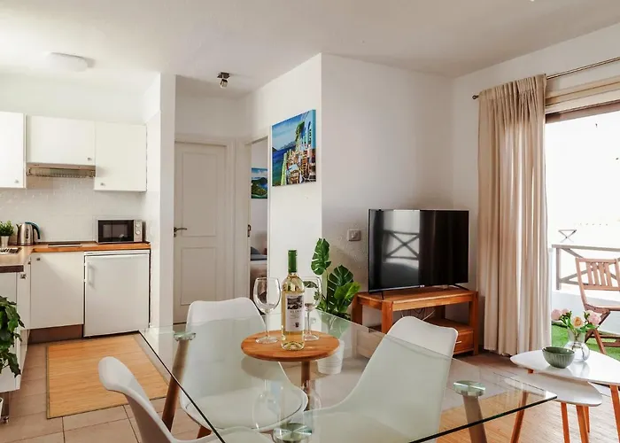 Blue Waters With Heated Pool * コスタ・デル・シレンチオ