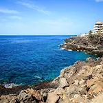 Blue Waters With Heated Pool 아파트