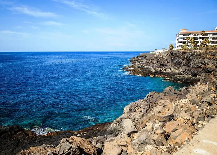 Blue Waters With Heated Pool Apartment