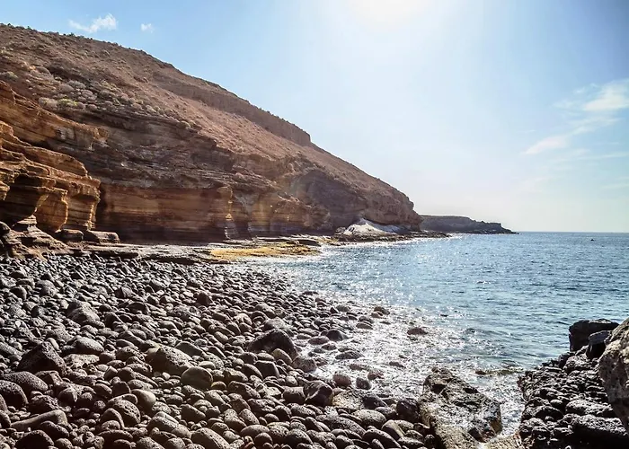 Blue Waters With Heated Pool Apartman